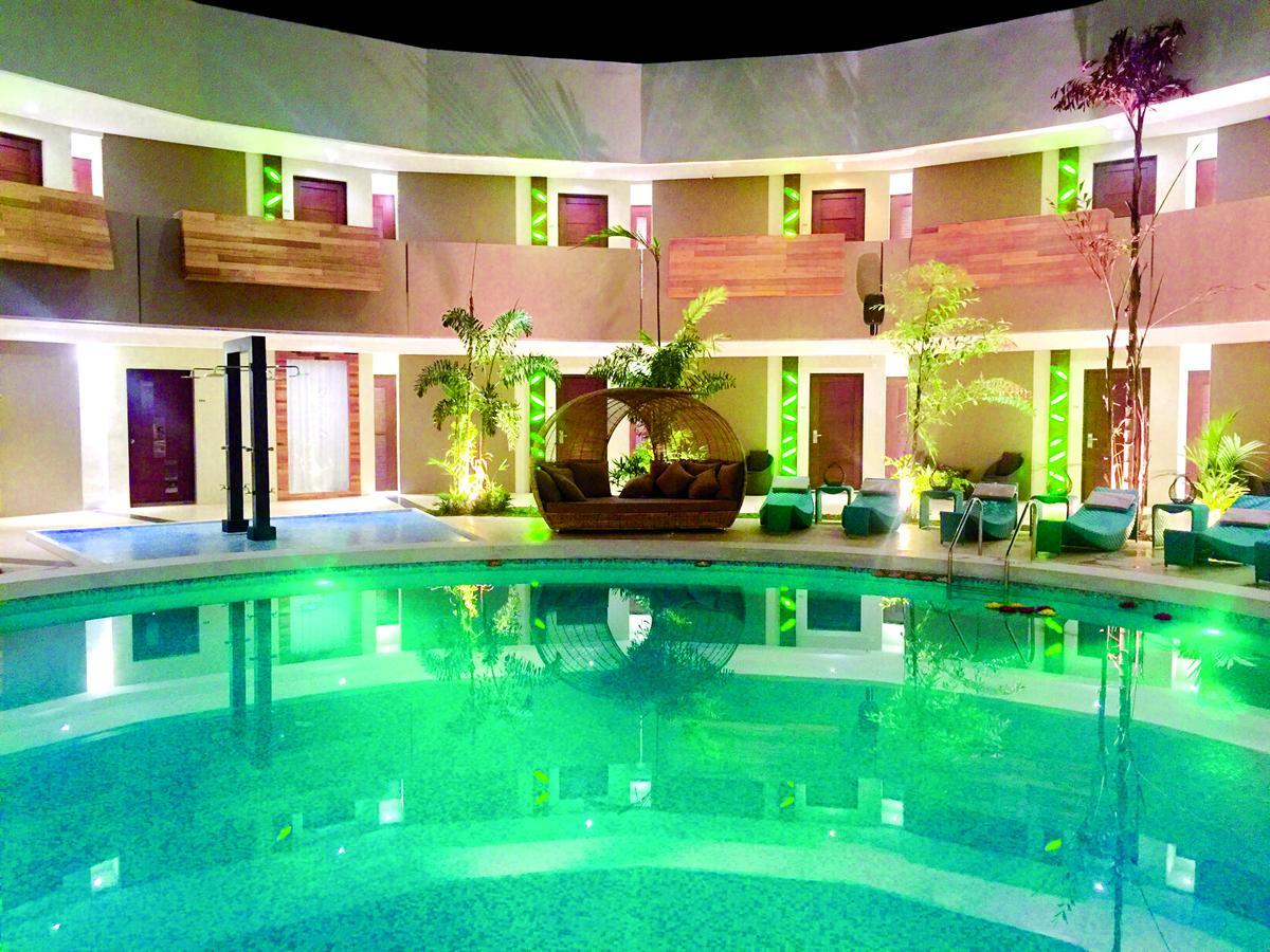 The Oriental Hotel Bataan 마리벨레스 외부 사진